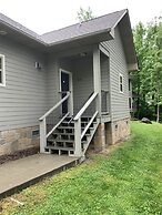 Carr's Northside Motel and Cottages