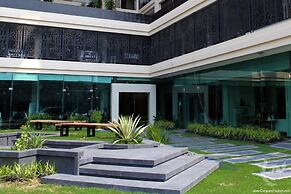 City Condo by Somphong