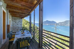 Paradiso del Lago Cristina