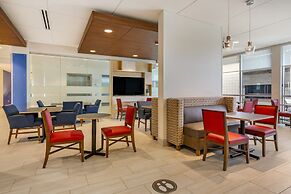 Holiday Inn Express & Suites Phoenix Dwtn - State Capitol by IHG