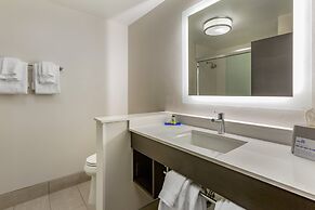 Holiday Inn Express & Suites Phoenix Dwtn - State Capitol by IHG