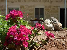 Zeus Traditional House