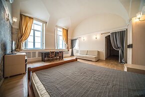 Apartment on Hermitage 2