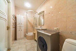 Apartment on Hermitage 2