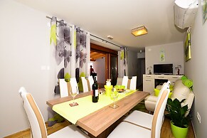 Holiday Home Belmondo