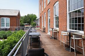 Fairfield Inn & Suites Madison Historic Eagle Cotton Mill