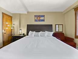 Mountain Thunder Lodge 1213 1 Bedroom Condo by RedAwning