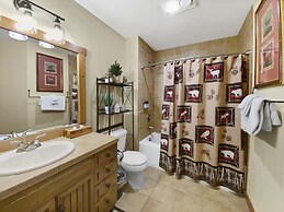 Mountain Thunder Lodge 1213 1 Bedroom Condo by RedAwning