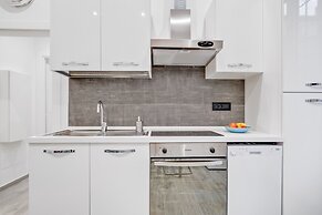 Bolognina Centro-Stazione Apartment