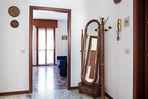 Parma A due passi dall'Ospedale Apartment