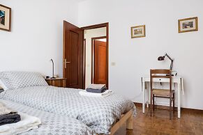 Parma A due passi dall'Ospedale Apartment