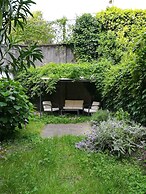 Cozy Apartment with Garden in Dorsoduro