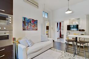 Cozy Apartment with Garden in Dorsoduro