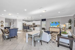 Sleek Home With Big Pool Area and Game Room, CDC Cleaning Standards #8