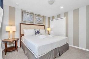 Sleek Home With Big Pool Area and Game Room, CDC Cleaning Standards #8