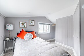Cozy 3BR House in Watertown by GLOBALSTAY