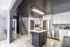 Cozy 3BR House in Watertown by GLOBALSTAY