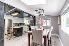 Cozy 3BR House in Watertown by GLOBALSTAY