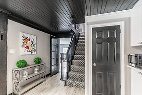 Cozy 3BR House in Watertown by GLOBALSTAY