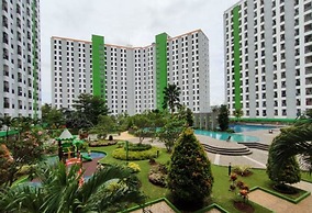 Quade Stay at Serpong Greenview