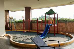 Quade Stay at Serpong Greenview