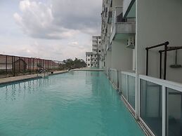 Studio Room at V Apartment