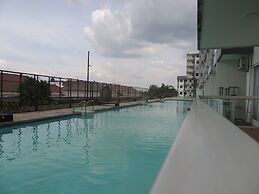 Studio Room at V Apartment