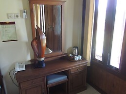 Balkondes Karanganyar (Pottery Academy)