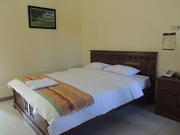 Balkondes Karanganyar (Pottery Academy)