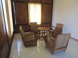 Balkondes Karanganyar (Pottery Academy)