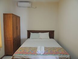 Balkondes Karanganyar (Pottery Academy)