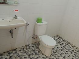 Balkondes Karanganyar (Pottery Academy)