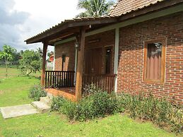 Balkondes Bumiharjo (Kampung Dolanan)