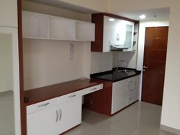 Apartment Taman Melati Surabaya by Havana Friends