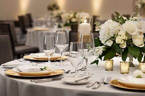 Valley Hotel Homewood Birmingham, Curio Collection by Hilton