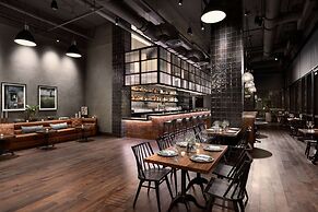 Valley Hotel Homewood Birmingham, Curio Collection by Hilton