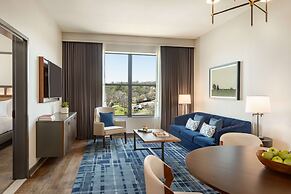 Valley Hotel Homewood Birmingham, Curio Collection by Hilton