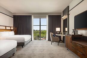 Valley Hotel Homewood Birmingham, Curio Collection by Hilton