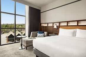 Valley Hotel Homewood Birmingham, Curio Collection by Hilton