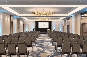 Valley Hotel Homewood Birmingham, Curio Collection by Hilton