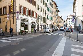 Santa Croce Flat - Modern Apartment