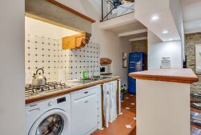 Palazzo Pitti Apartment with Terrace