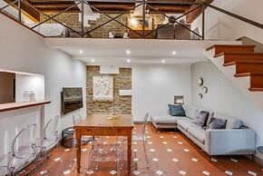 Palazzo Pitti Apartment with Terrace