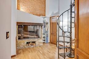 Palazzo Pitti Apartment with Terrace