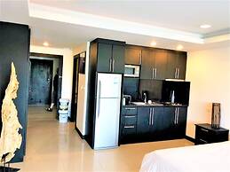 Platinum Suites Studio Condo Jomtien