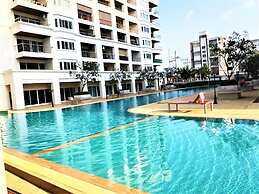 Platinum Suites Studio Condo Jomtien