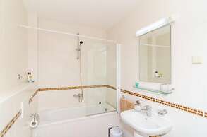 Niko's Sea View Apartment