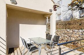 Niko's Sea View Apartment