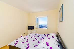 Niko's Sea View Apartment