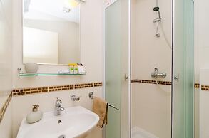 Niko's Sea View Apartment